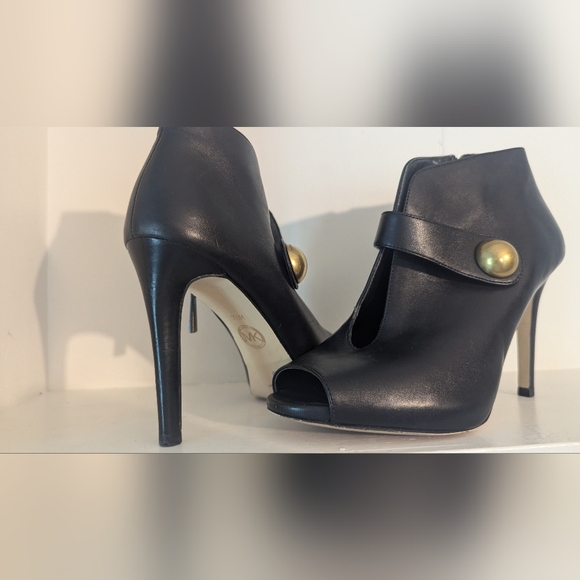 Michael kors size 7 - Picture 2 of 5